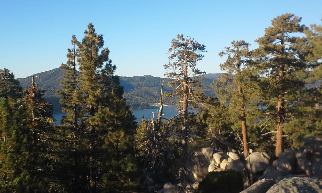 Hillcrest Suites & Cabins Big Bear Lake Exterior foto
